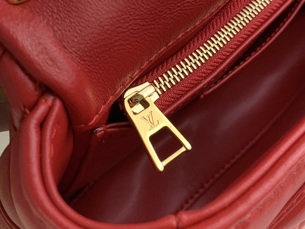 Dragons Bags ln Luxury Bag --68962