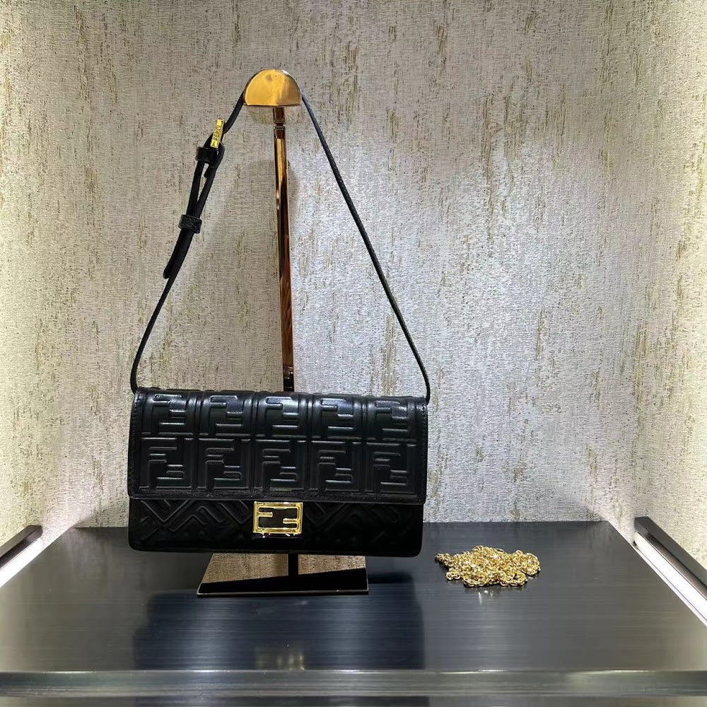 new-luxury-designer-bags-nm15662