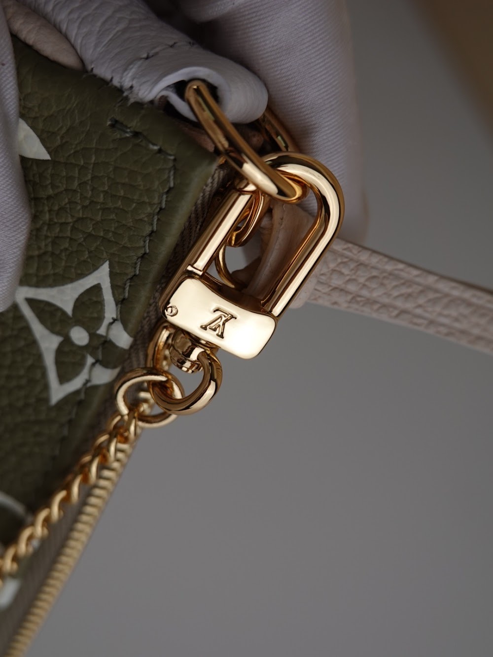 Dragons Bags ln Luxury Bag --68474