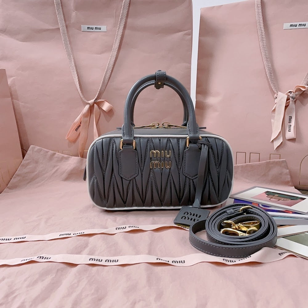 Dragons Bags Miun Miun Luxury Bag --122647