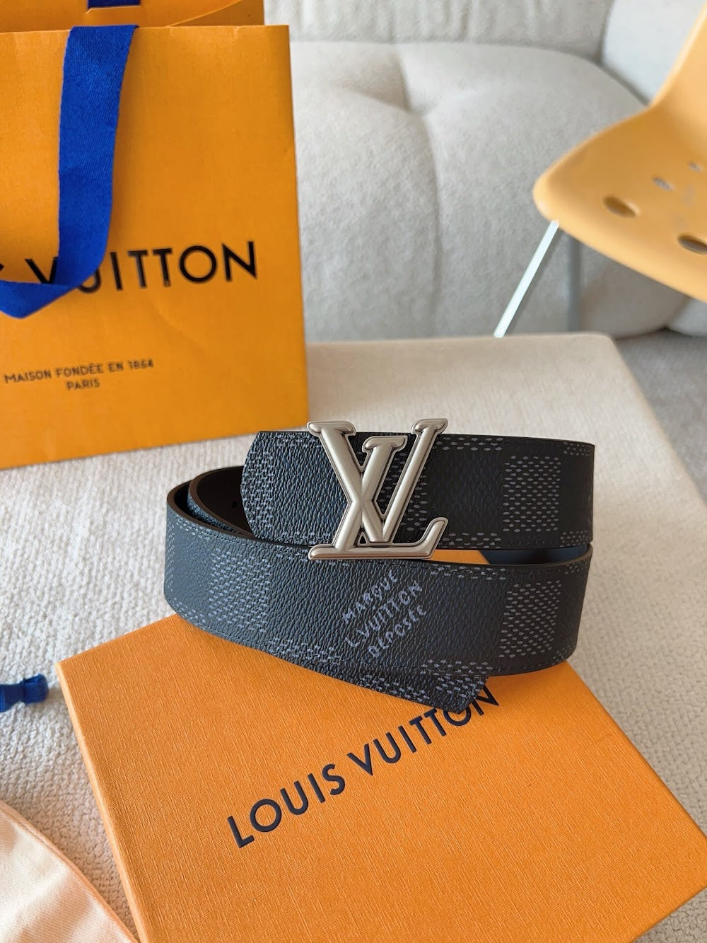 Dragons Bags ln Luxury Belt --110225