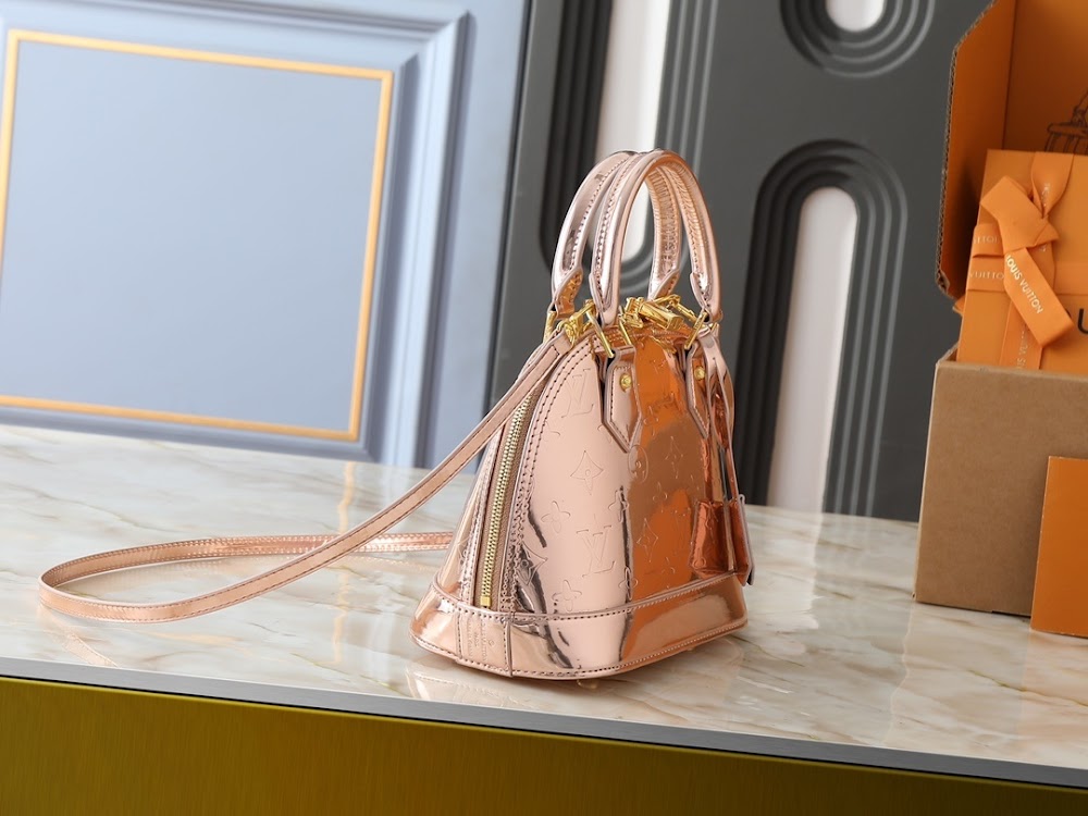 Dragons Bags ln Luxury Bag --77681