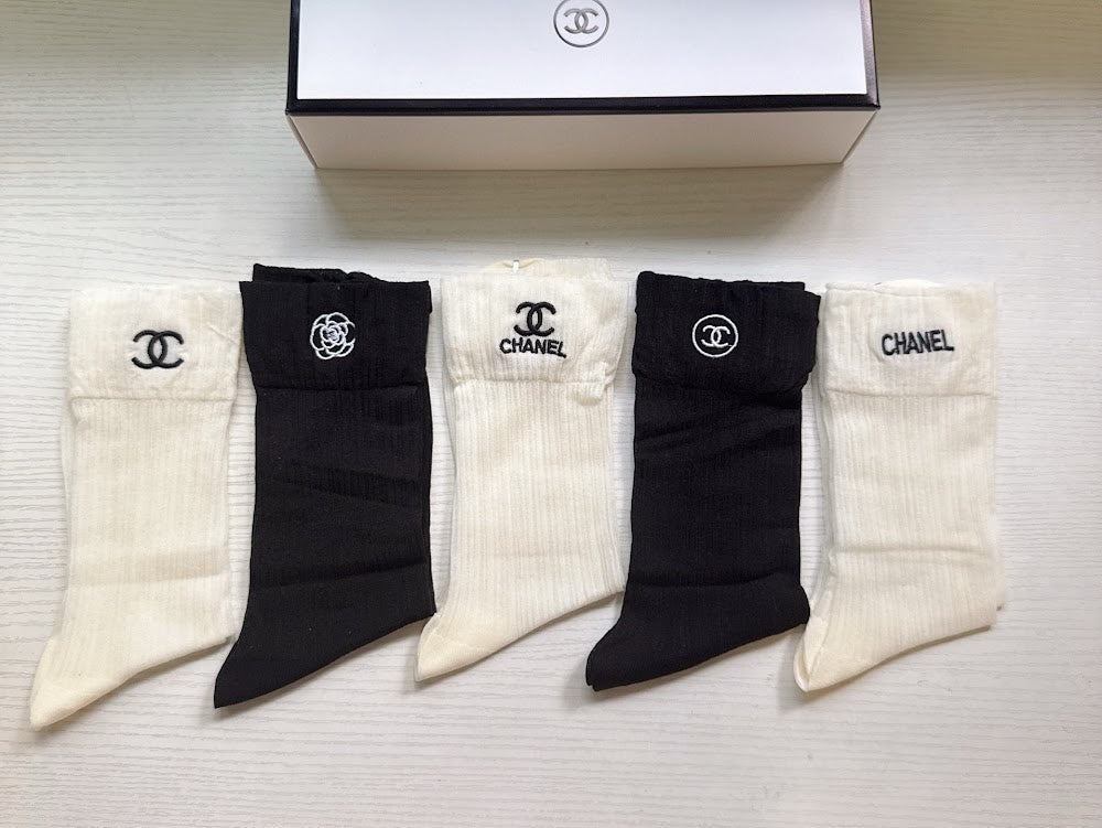Dragons Bags Premium Luxury Socks --98591
