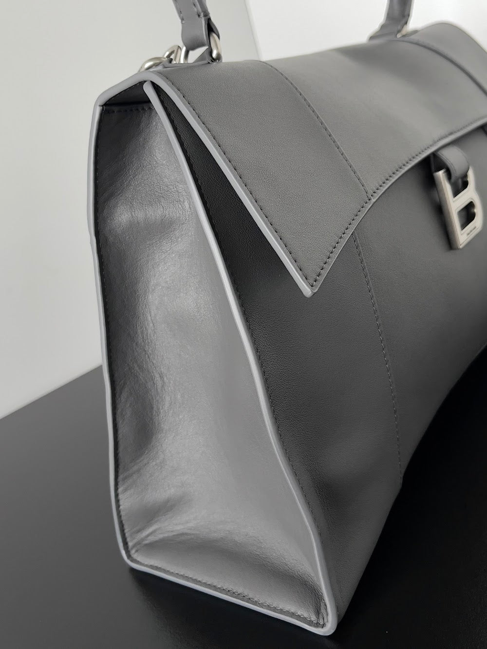 Dragons Bags Balenciaga Luxury Bag --111575