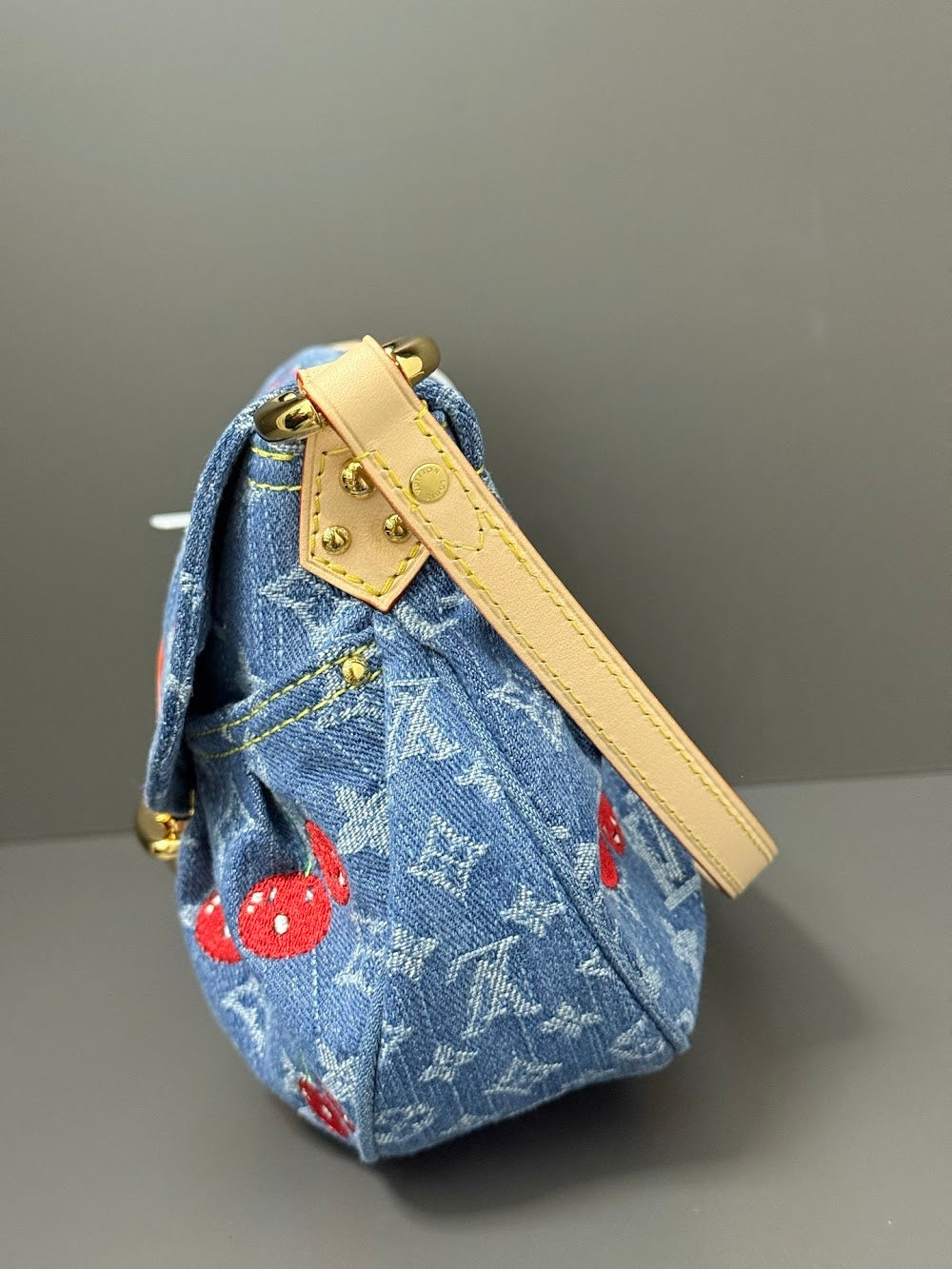 Dragons Bags ln Luxury Bag --96914