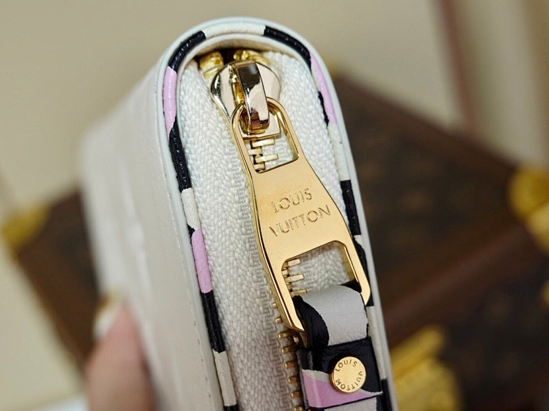 Dragons Bags ln Luxury Bag --60340