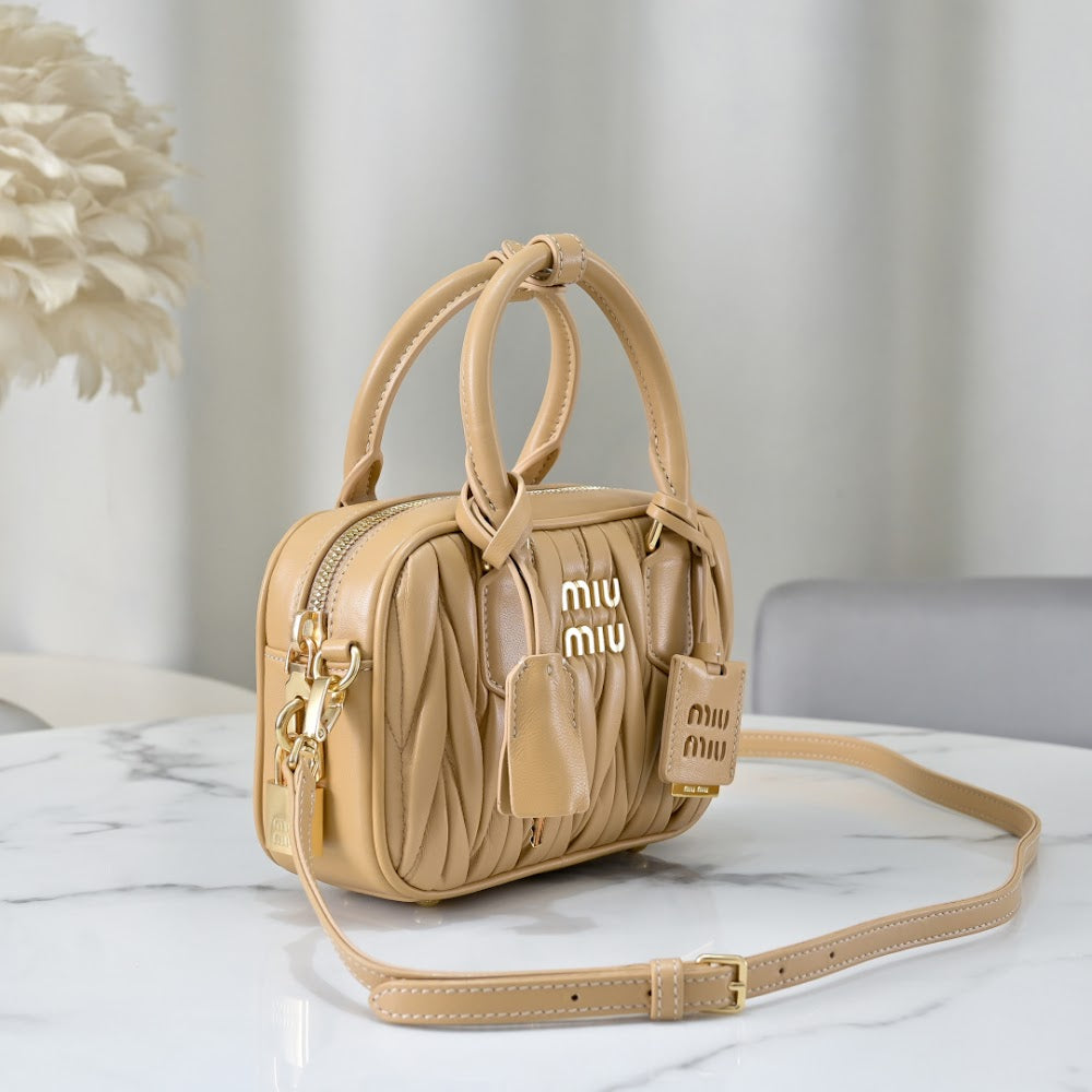 Dragons Bags Miun Miun Luxury Bag --123628
