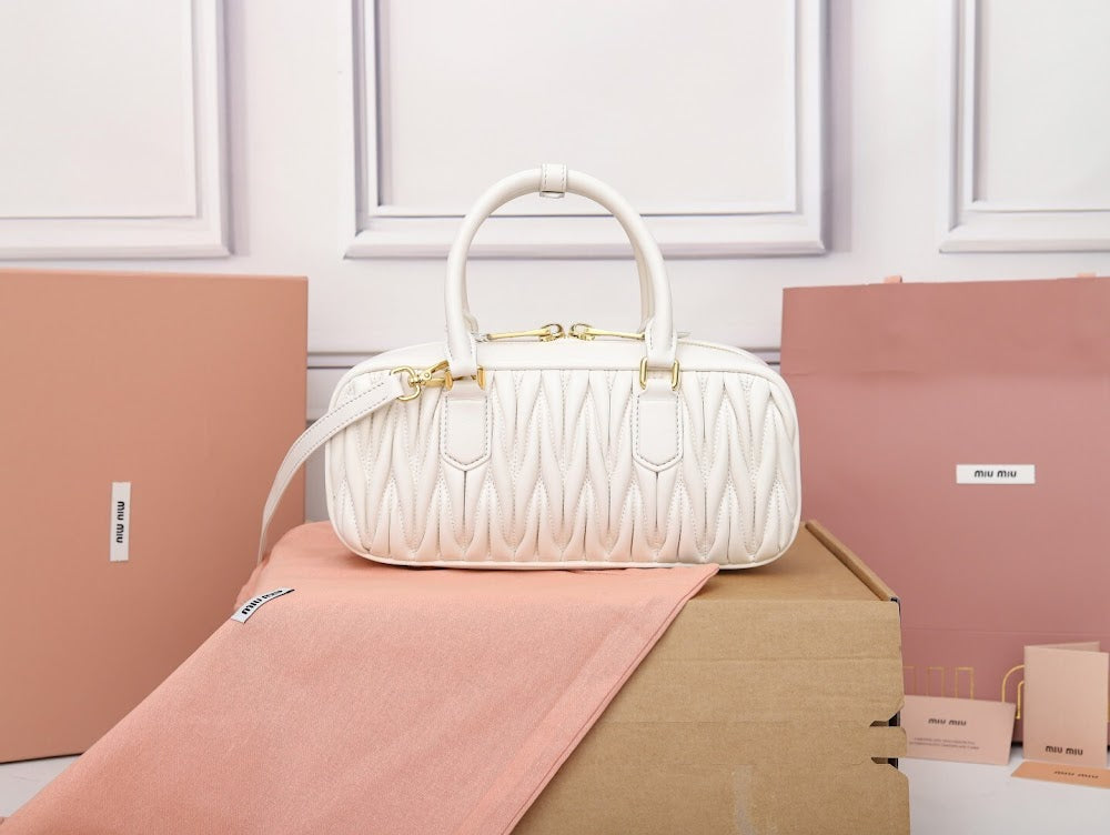 Dragons Bags Miun Miun Luxury Bag --122497
