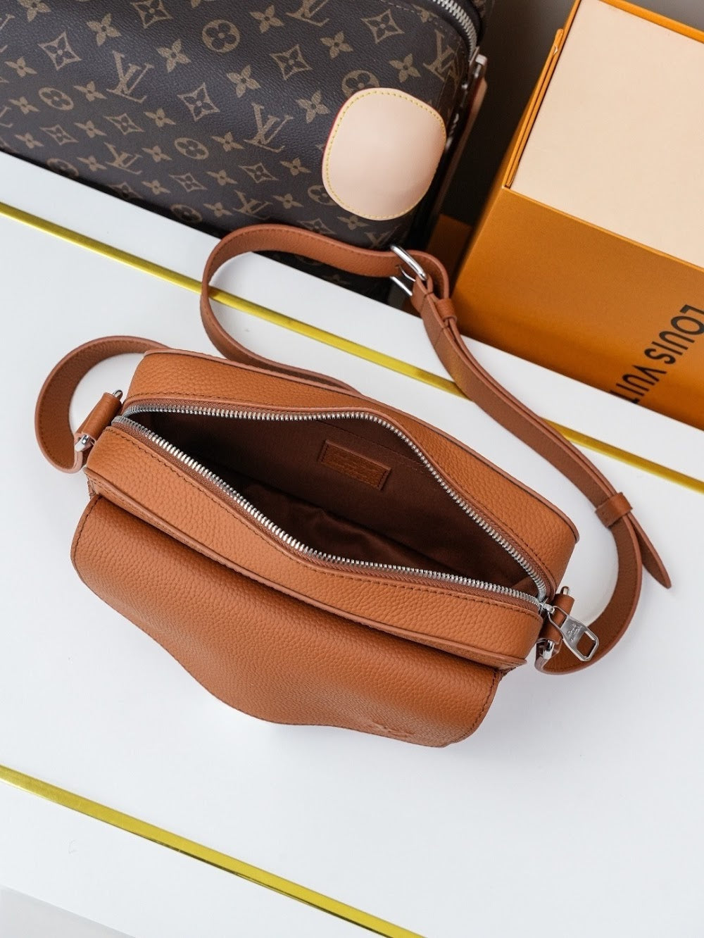 Dragons Bags ln Luxury Bag --71582