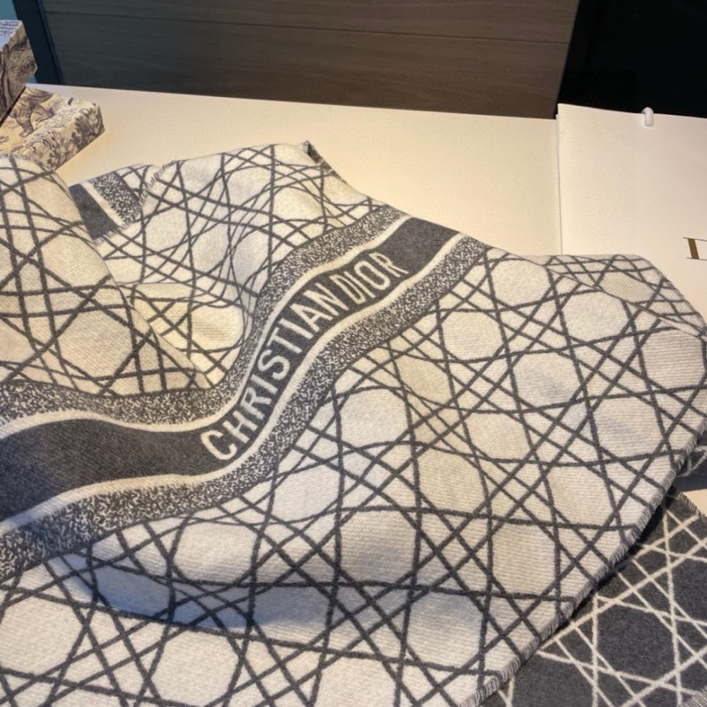 Dragons Bags Premium Designer Scarf --99578