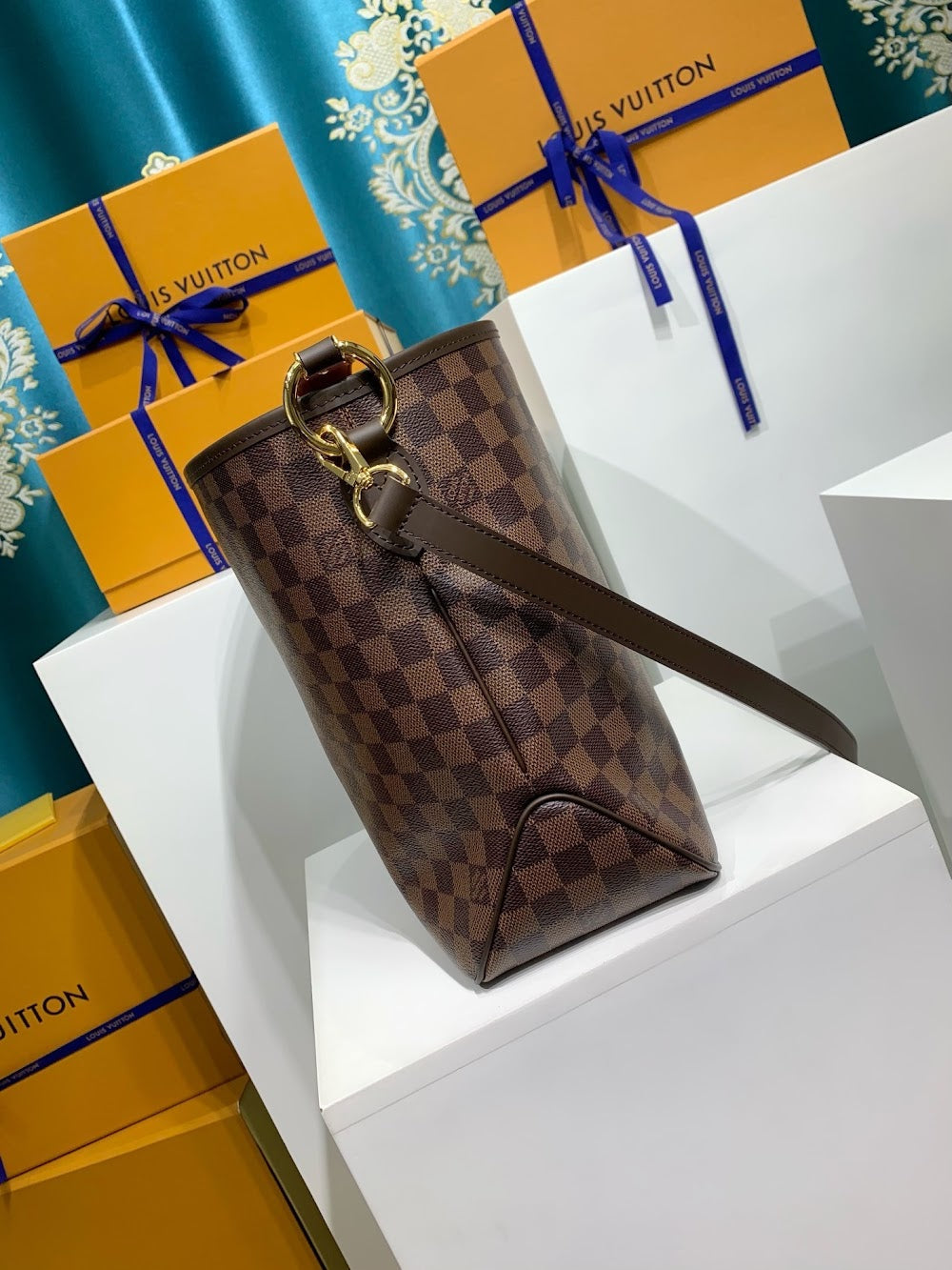 Dragons Bags ln Luxury Bag --97209