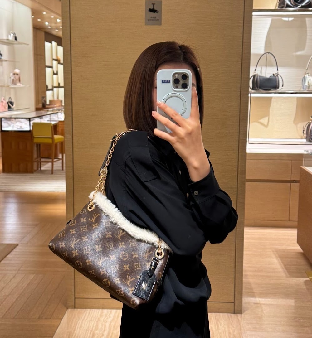 Dragons Bags ln Luxury Bag --97580