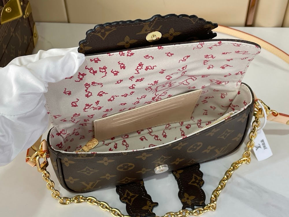 Dragons Bags ln Luxury Bag --62925