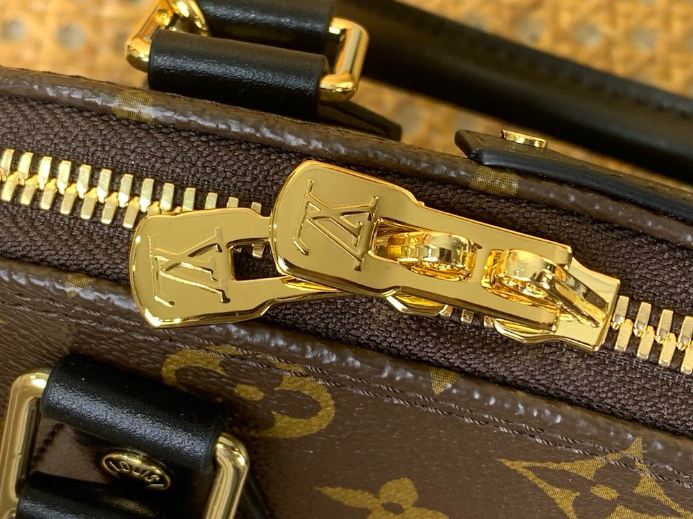 Dragons Bags ln Luxury Bag --95921