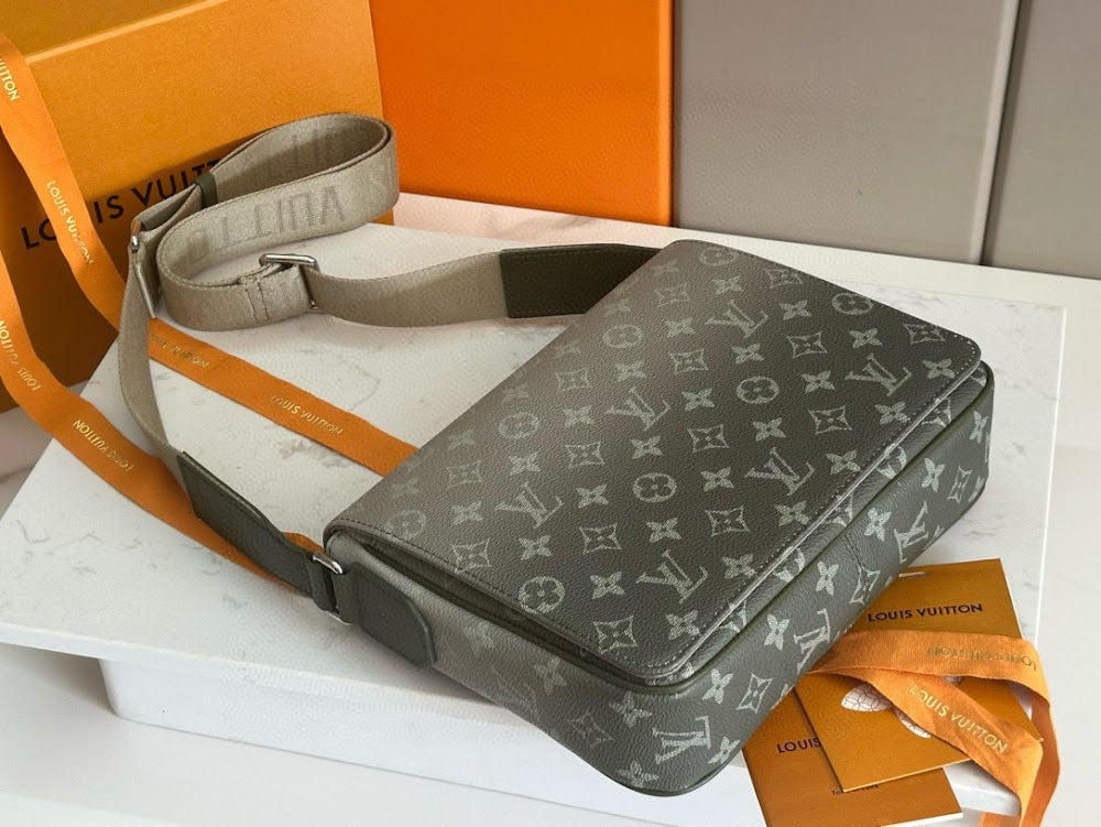 Dragons Bags ln Luxury Bag --70820