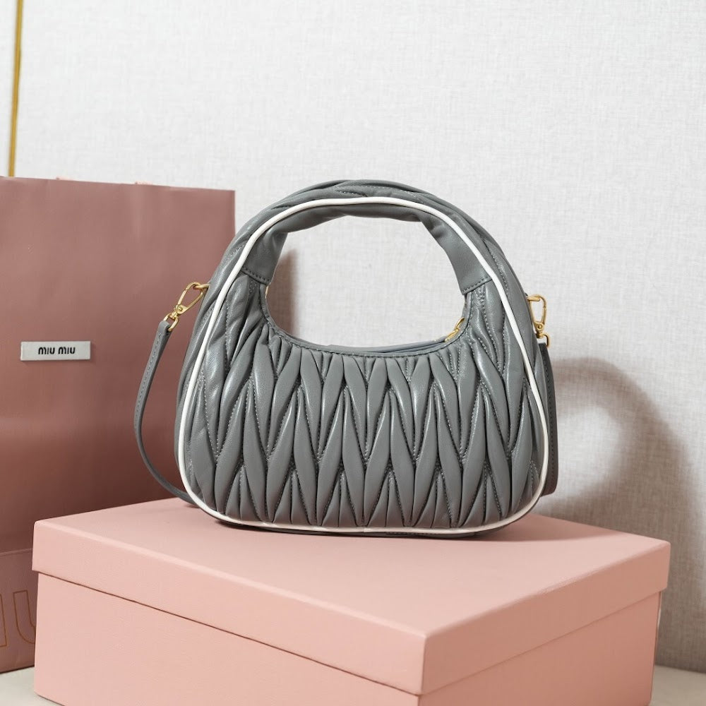 Dragons Bags Miun Miun Luxury Bag --123138