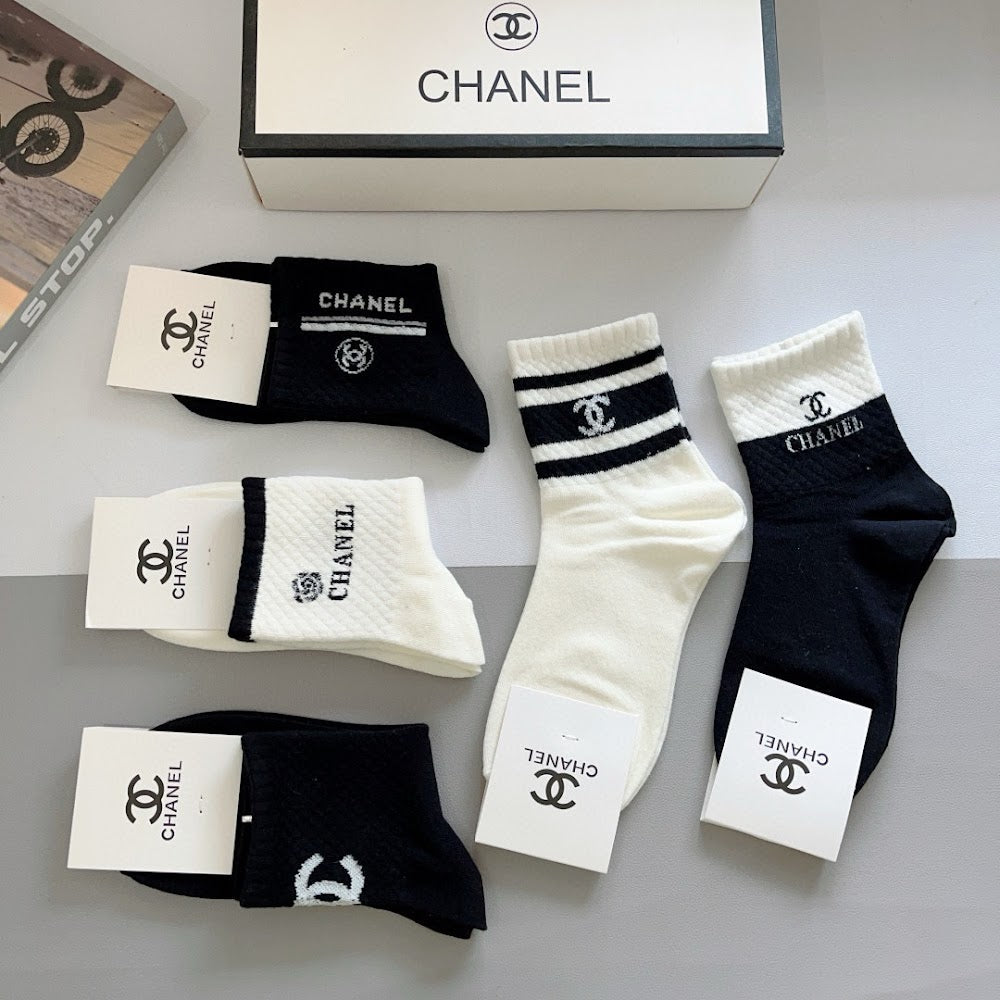Dragons Bags Premium Luxury Socks --98121