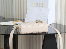 new-luxury-designer-bags-nm7600
