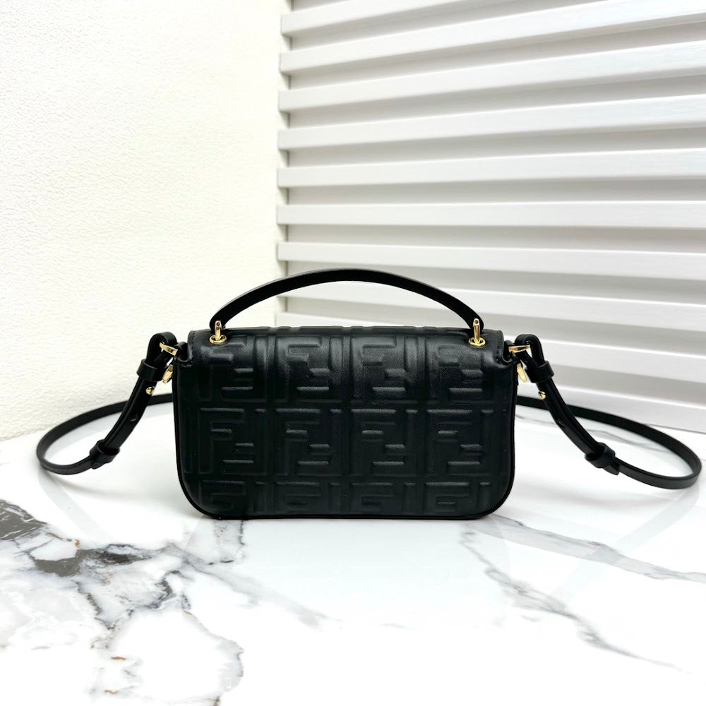 new-luxury-designer-bags-nm15785
