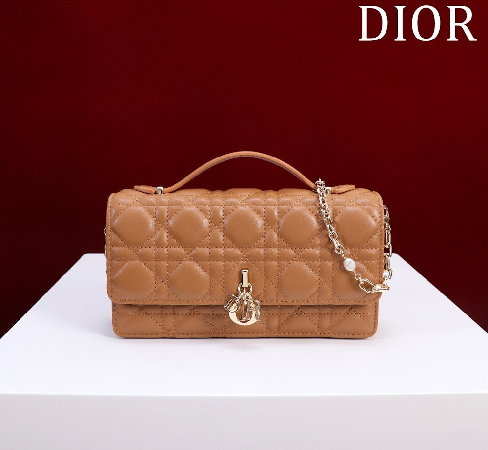 Dragons BagsDiorn Luxury Bag --116229