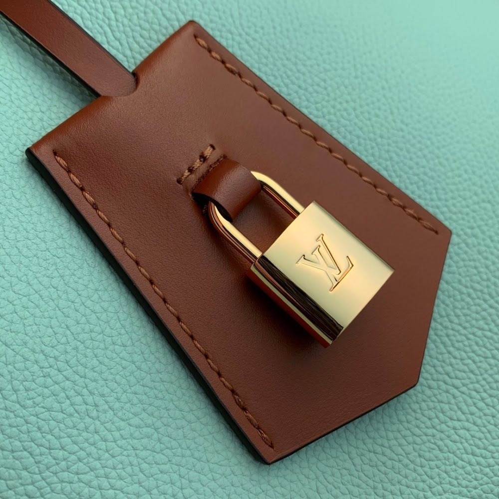 Dragons Bags ln Luxury Bag --96701