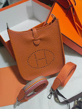 new-luxury-designer-bags-nm11378
