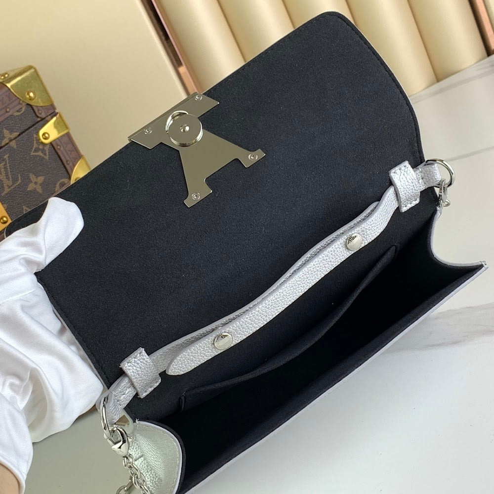 Dragons Bags ln Luxury Bag --57337