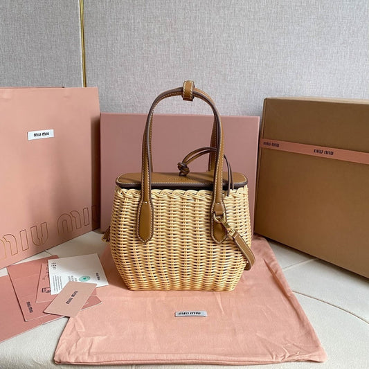 Dragons Bags Miun Miun Luxury Bag --123552