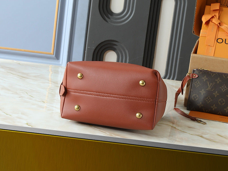 Dragons Bags ln Luxury Bag --81752