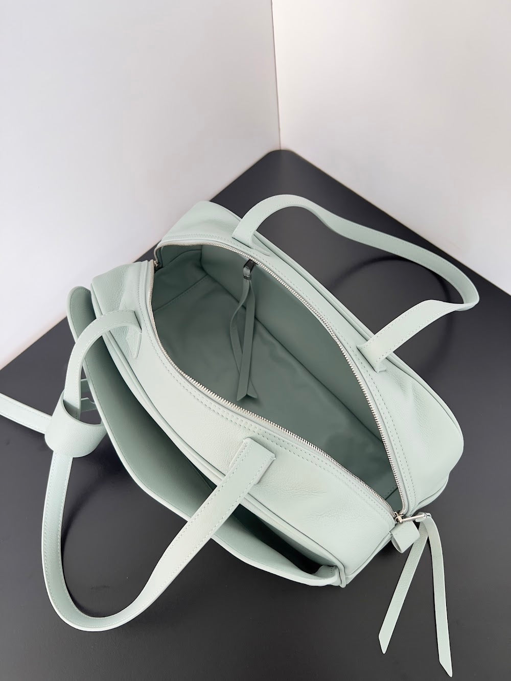 Dragons Bags Balenciaga Luxury Bag --111670