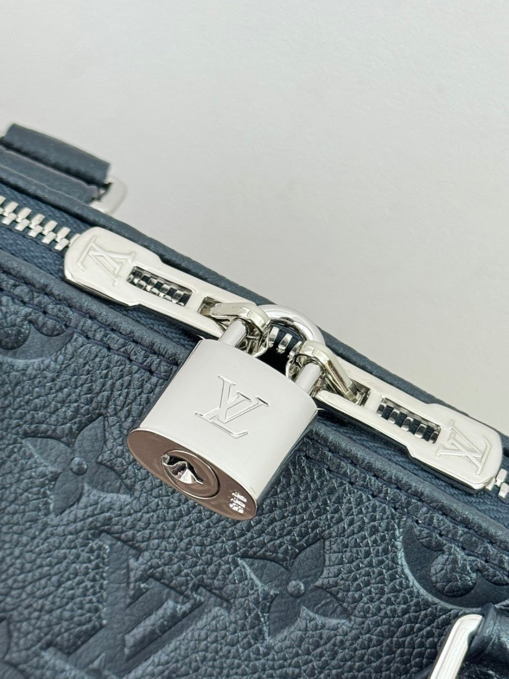 Dragons Bags ln Luxury Bag --96391