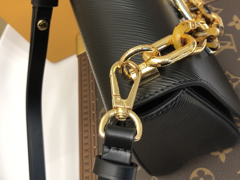 Dragons Bags ln Luxury Bag --66495