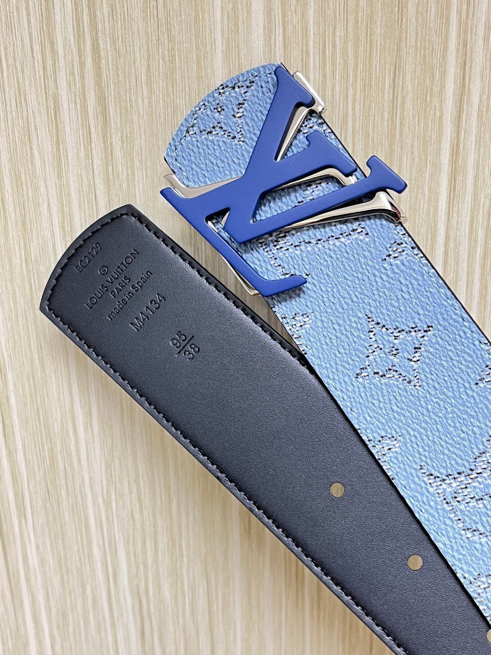 Dragons Bags ln Luxury Belt --100565