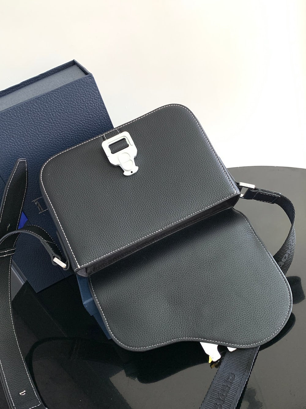 Dragons BagsDiorn Luxury Bag --115908