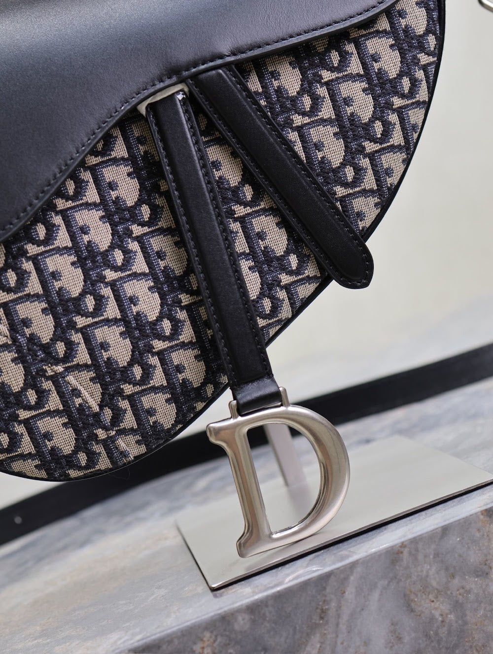 Dragons BagsDiorn Luxury Bag --115577