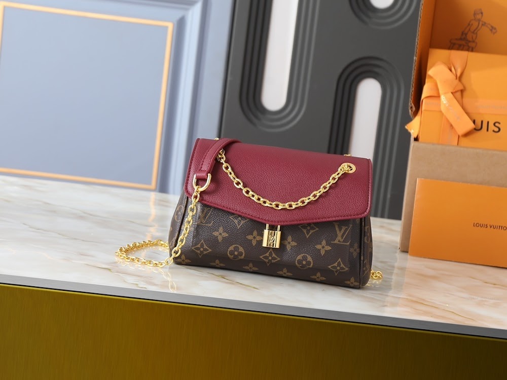 Dragons Bags ln Luxury Bag --77674