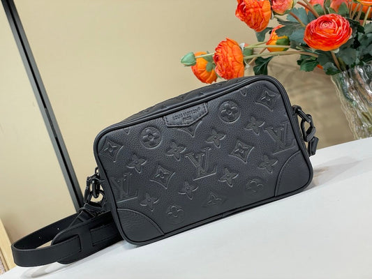 Dragons Bags ln Luxury Bag --97591