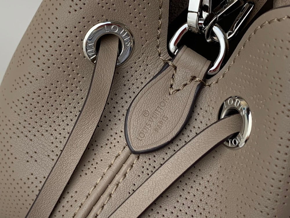 Dragons Bags ln Luxury Bag --61461