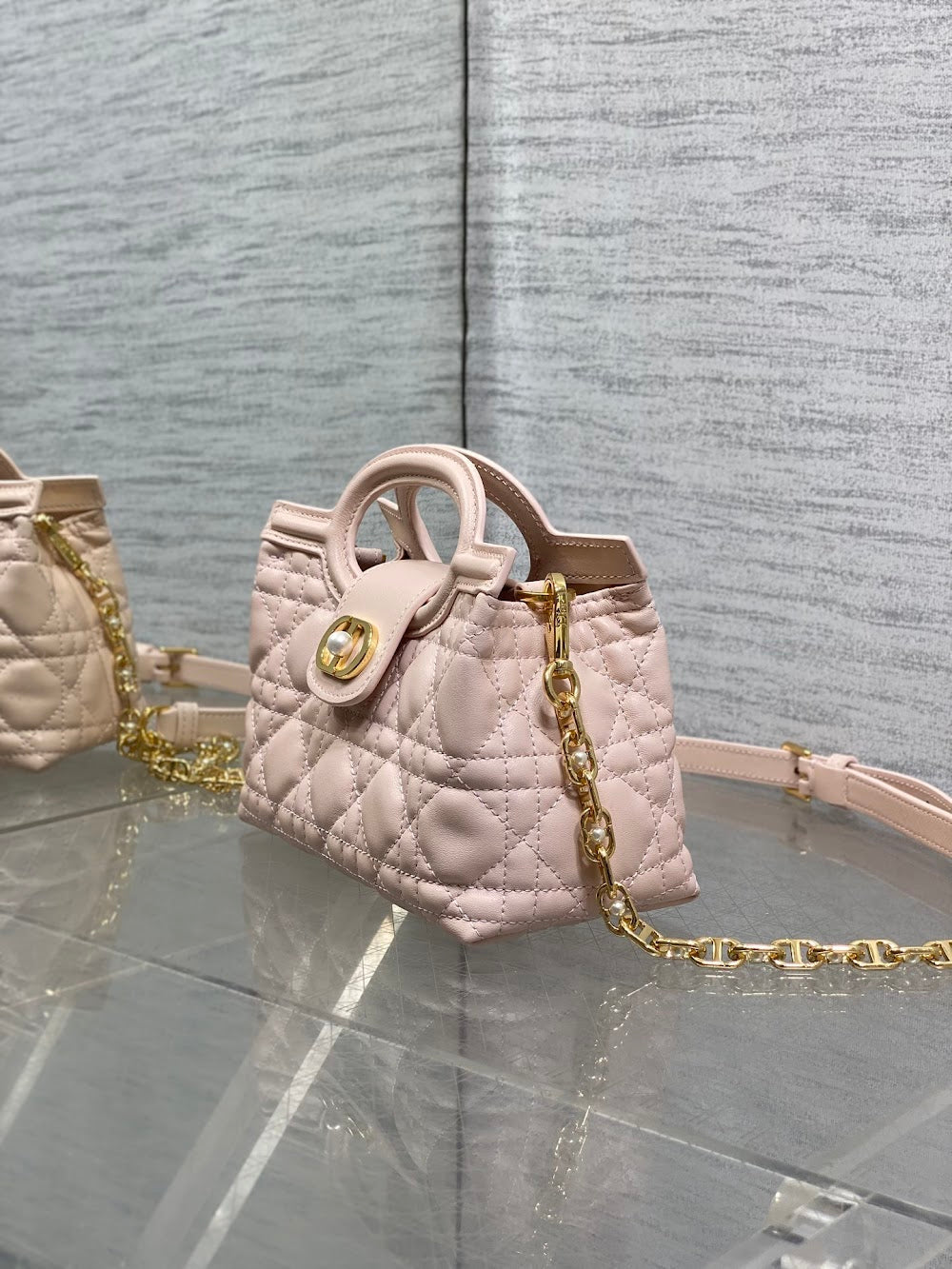 Dragons BagsDiorn Luxury Bag --116285