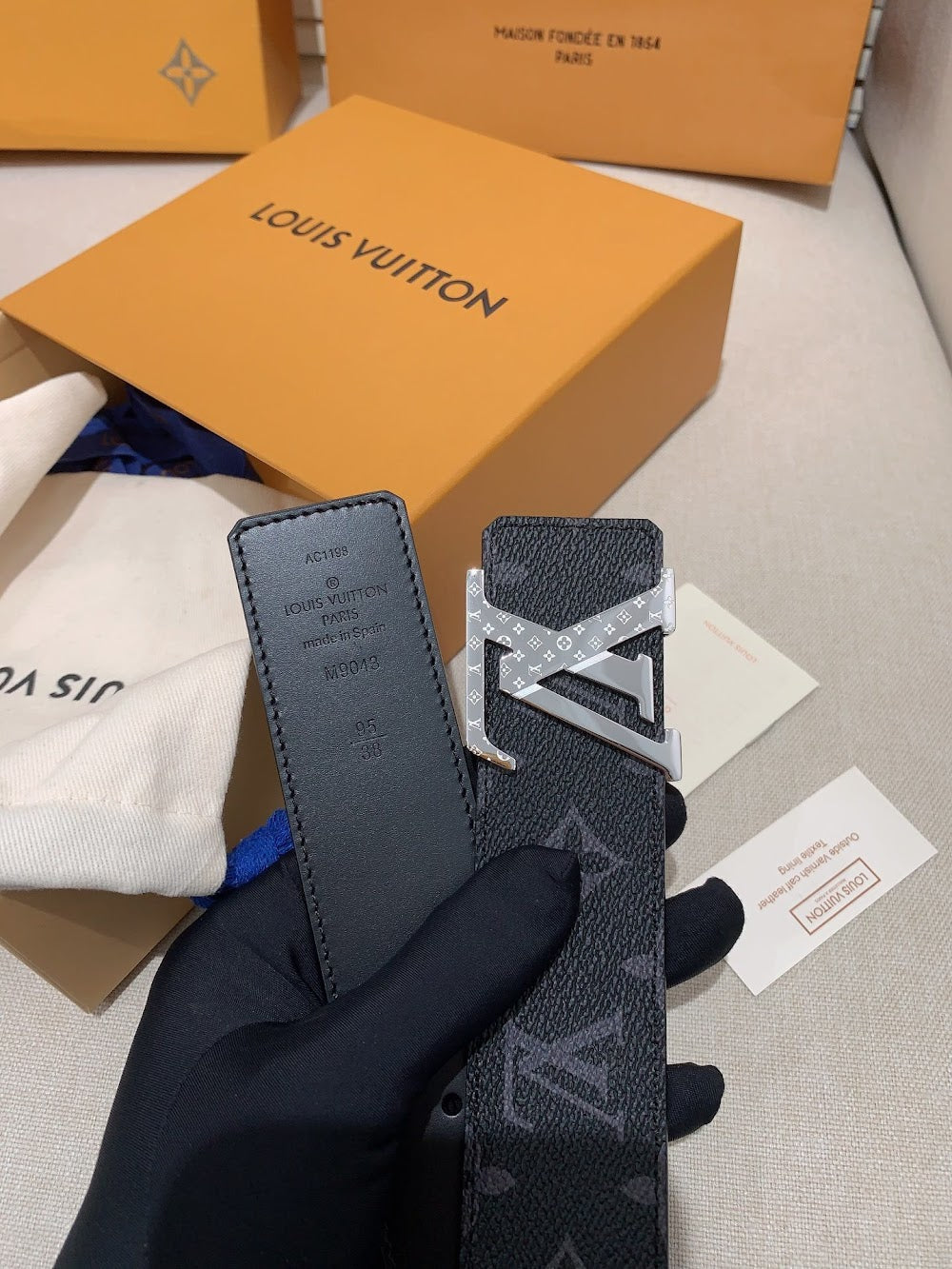 Dragons Bags ln Luxury Belt --107077