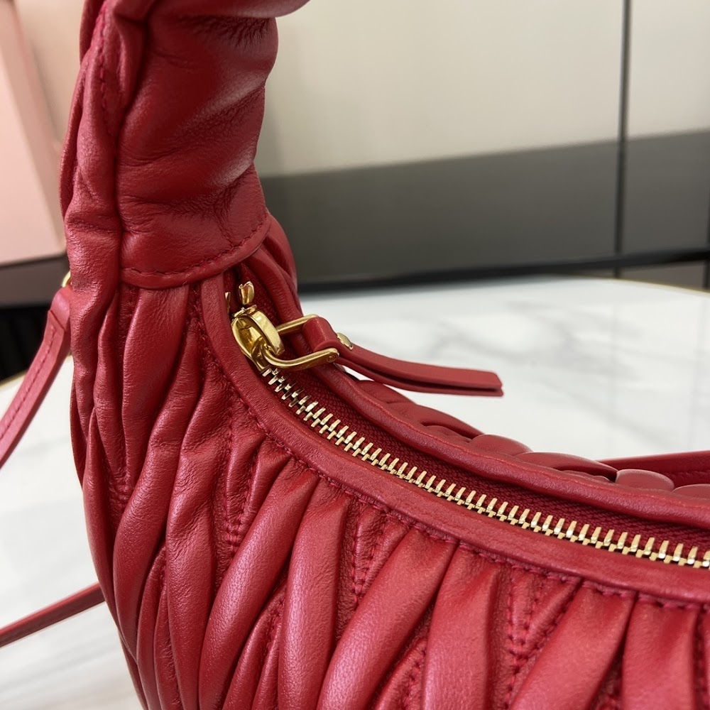 Dragons Bags Miun Miun Luxury Bag --122169
