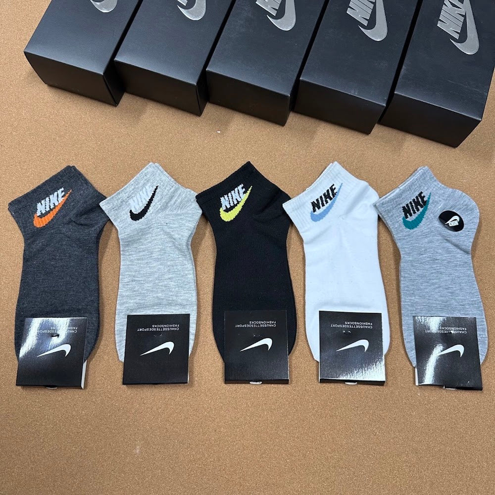 Dragons Bags Premium Luxury Socks --98312