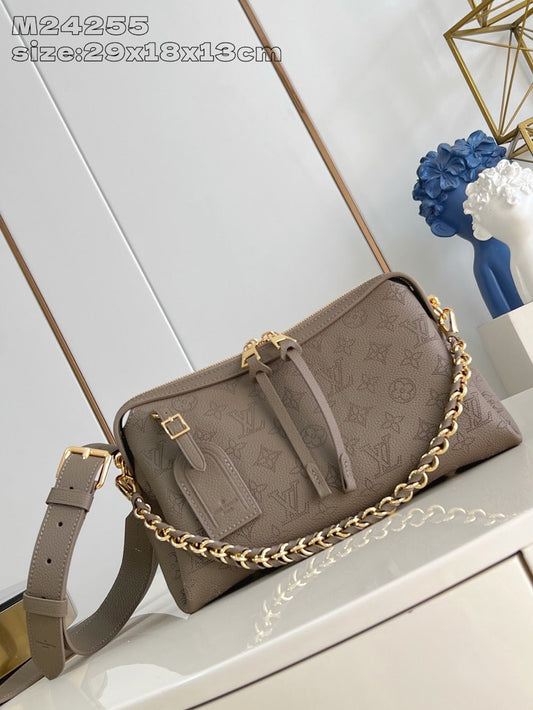 Dragons Bags ln Luxury Bag --97059