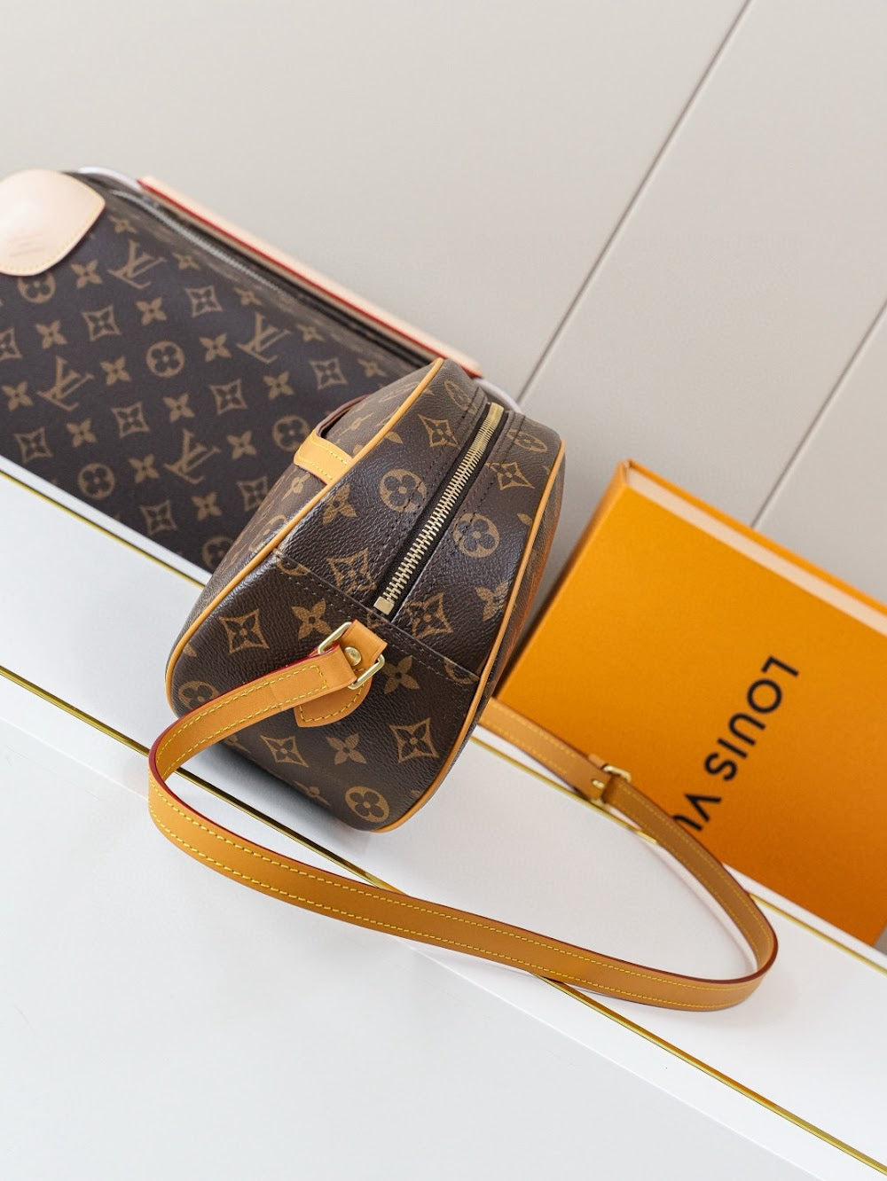 Dragons Bags ln Luxury Bag --81753