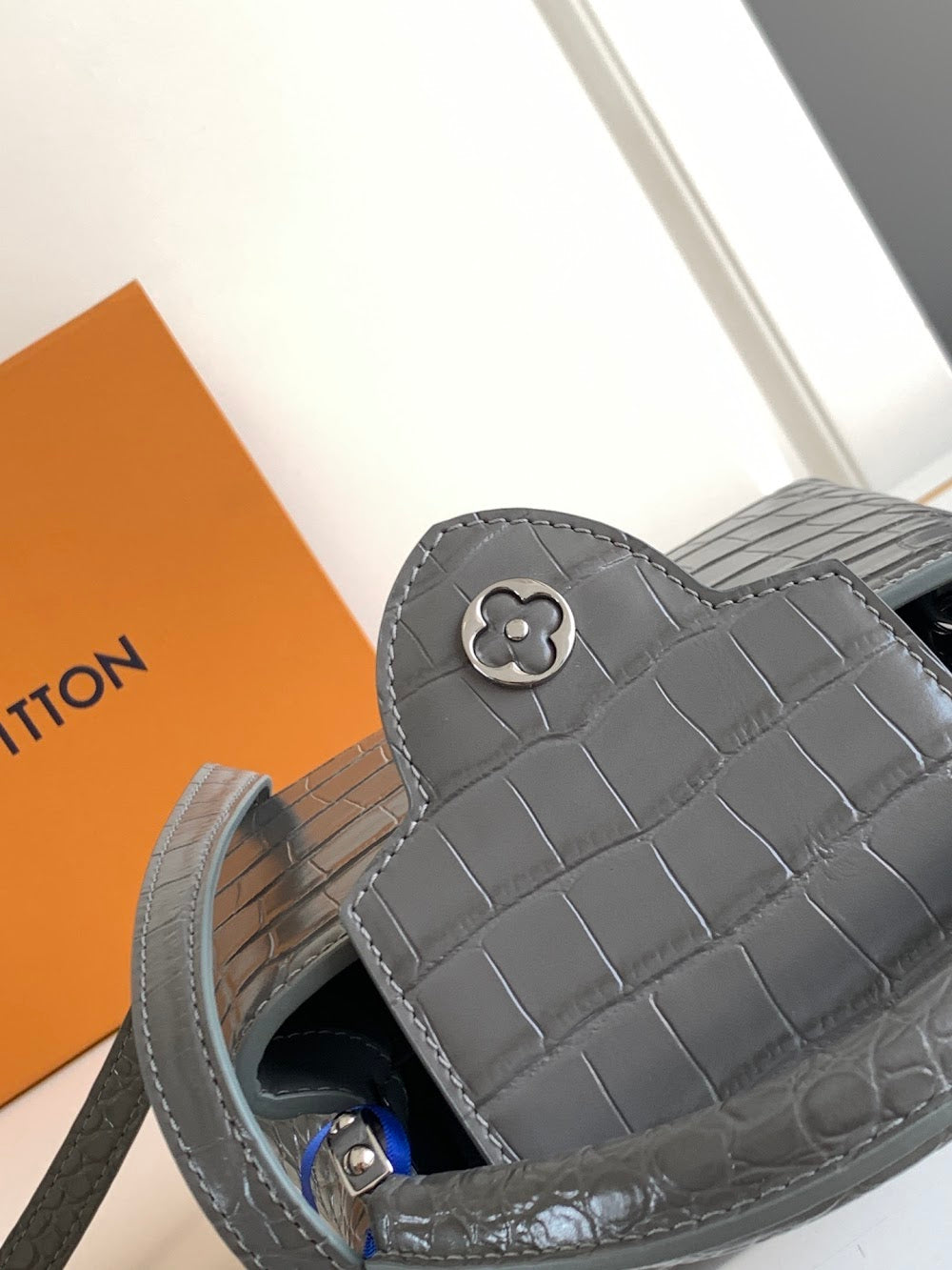 Dragons Bags ln Luxury Bag --96834