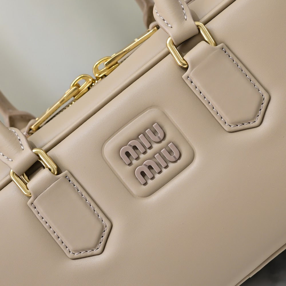 Dragons Bags Miun Miun Luxury Bag --123429