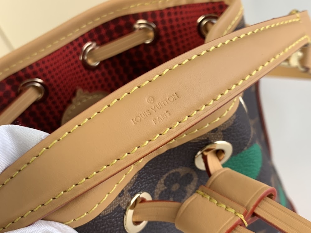 Dragons Bags ln Luxury Bag --61386