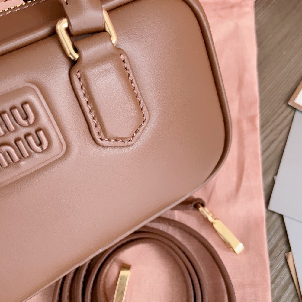 Dragons Bags Miun Miun Luxury Bag --123222