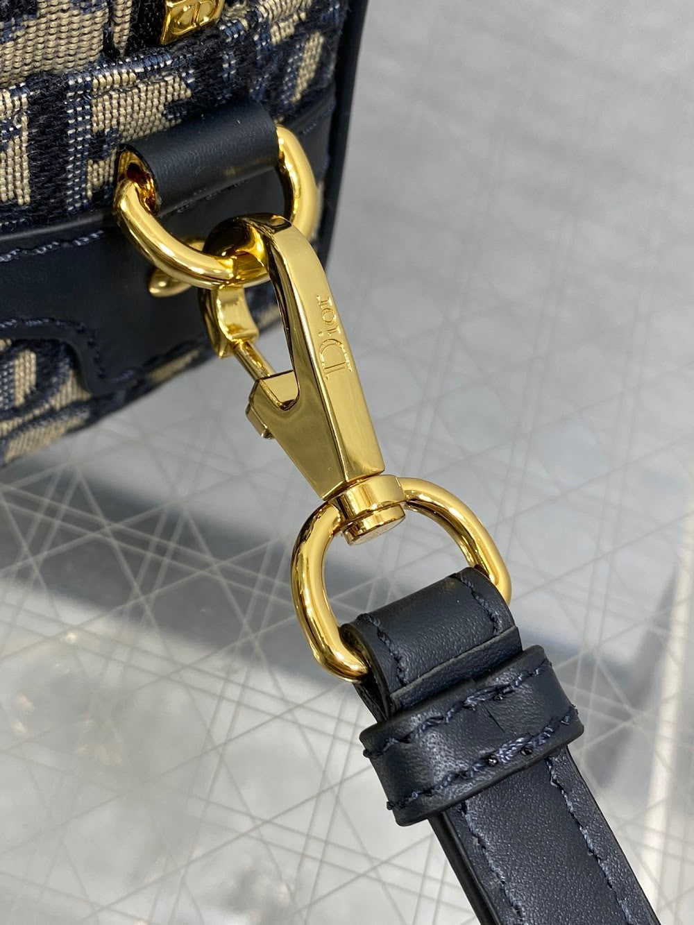 Dragons BagsDiorn Luxury Bag --115041