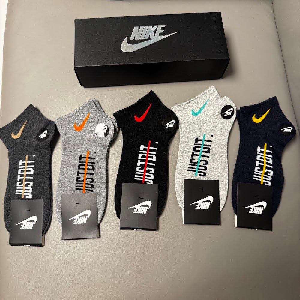 Dragons Bags Premium Luxury Socks --98395